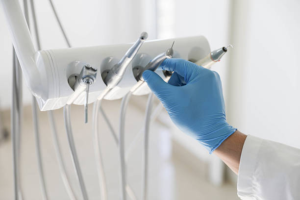 Professional Teeth Cleaning And Checkup technician working in Darien, IL